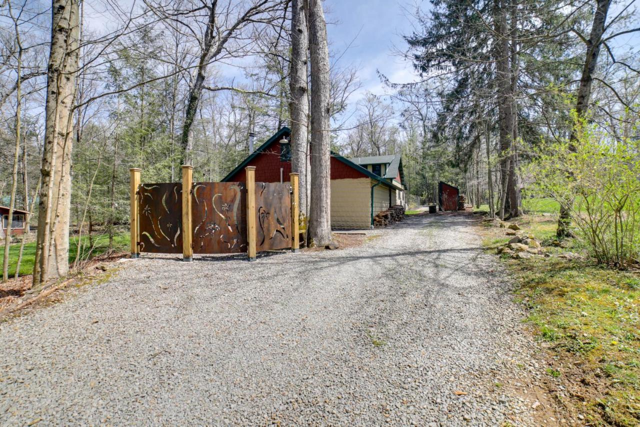 Pet-Friendly Pennsylvania Vacation Rental With Pool! Laughlintown Екстер'єр фото